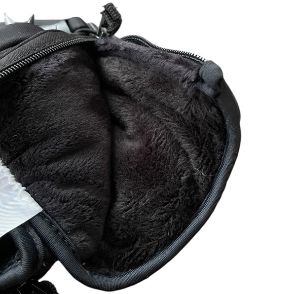 Head - Kids Winter Mittens - Picture 3 of 5